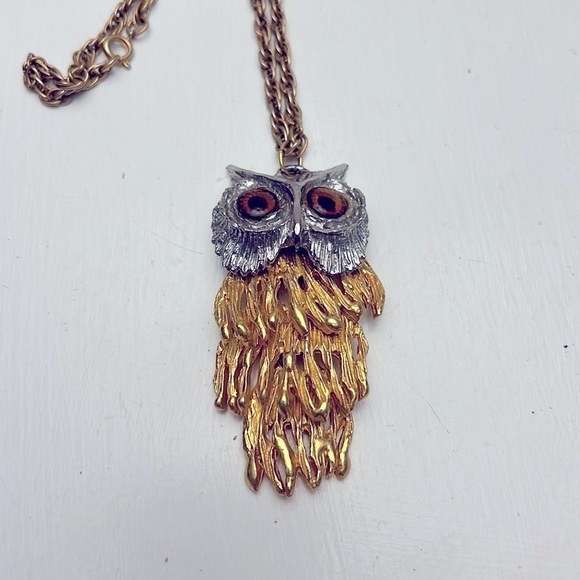 Vintage Hinged Owl necklace with glass eyes 24” chain - Picture 3 of 6